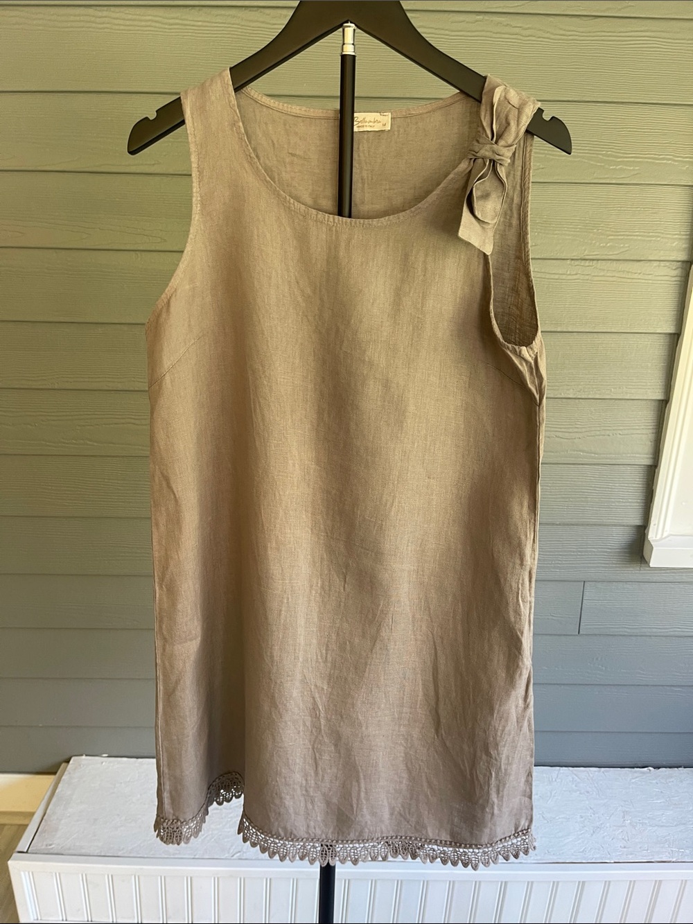 Sleeveless Linen Tie-Shoulder Size Medium